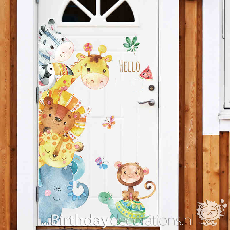 Koop nu de Aapie met Vriendjes Deursticker - Kinderkamer wanddecoratie - Babykamer decoratie - Muurdecoratie - Decoratie sticker - Muursticker van BirthdayDecorations.nl Zelfklevende muursticker voor baby en kinderkamer