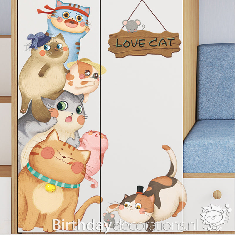 Koop nu de Toren van Poesjes Deursticker van BirthdayDecorations.nl! Kinderkamer wanddecoratie - Babykamer decoratie - Muurdecoratie - Decoratie sticker - Muursticker - Zelfklevende muursticker voor baby en kinderkamer