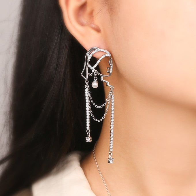 Buy now the beautiful Girl with the Pearl Earring set from Amore Jewellery