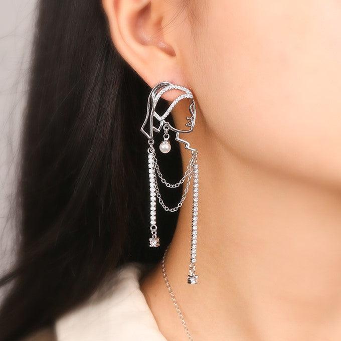 Buy now the beautiful Girl with the Pearl Necklace set from Amore Jewellery